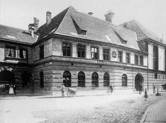 1808