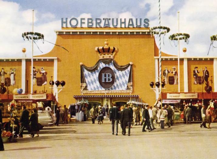 erstes Festzelt auf dem Oktoberfest, der Wiesn, von Hofbräu München