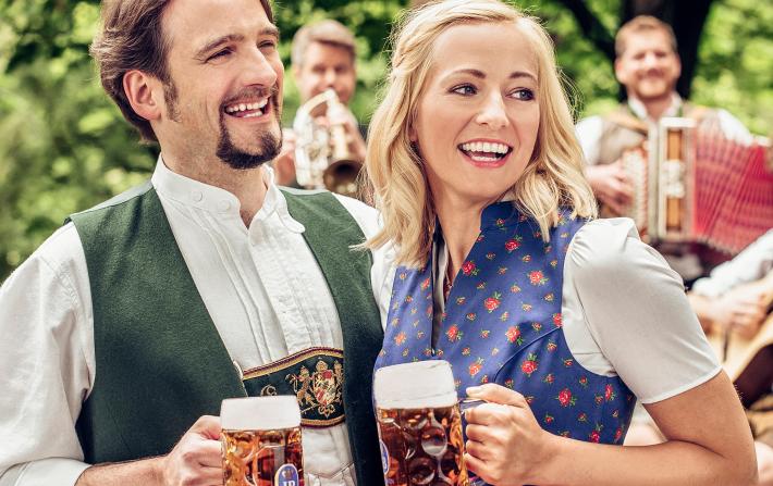 Hofbraeu Muenchen Maibock Tour Biergarten Anstich