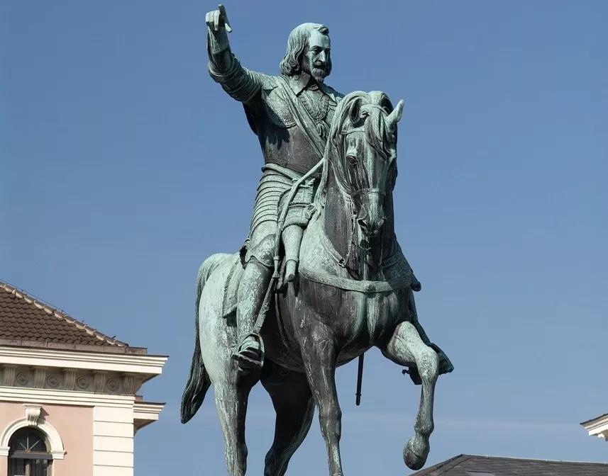 Maximilian